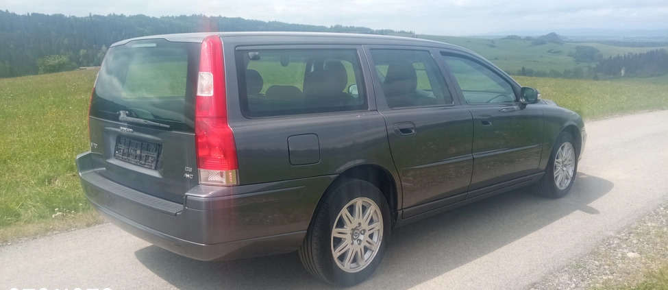 Volvo V70 cena 26900 przebieg: 240000, rok produkcji 2007 z Kórnik małe 46